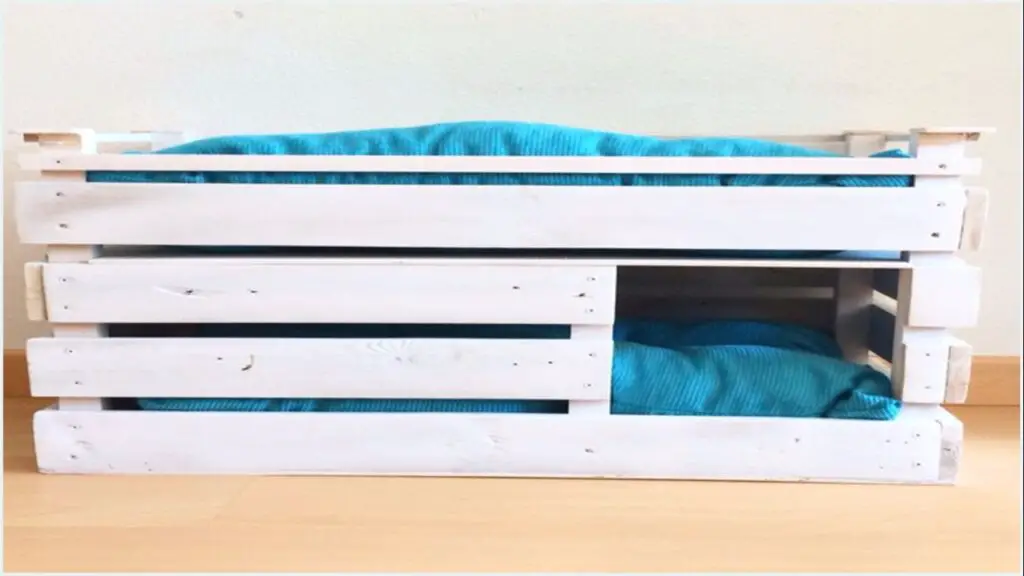Aprende hacer una cama para gatos con cajas de madera